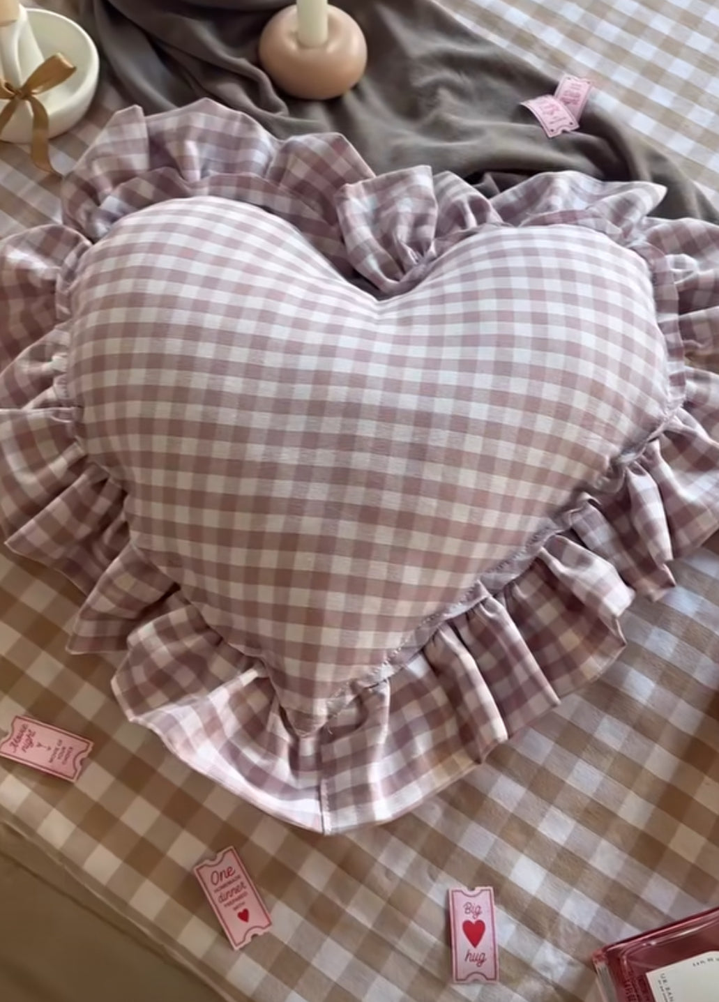 Heart decorative cushion with frills