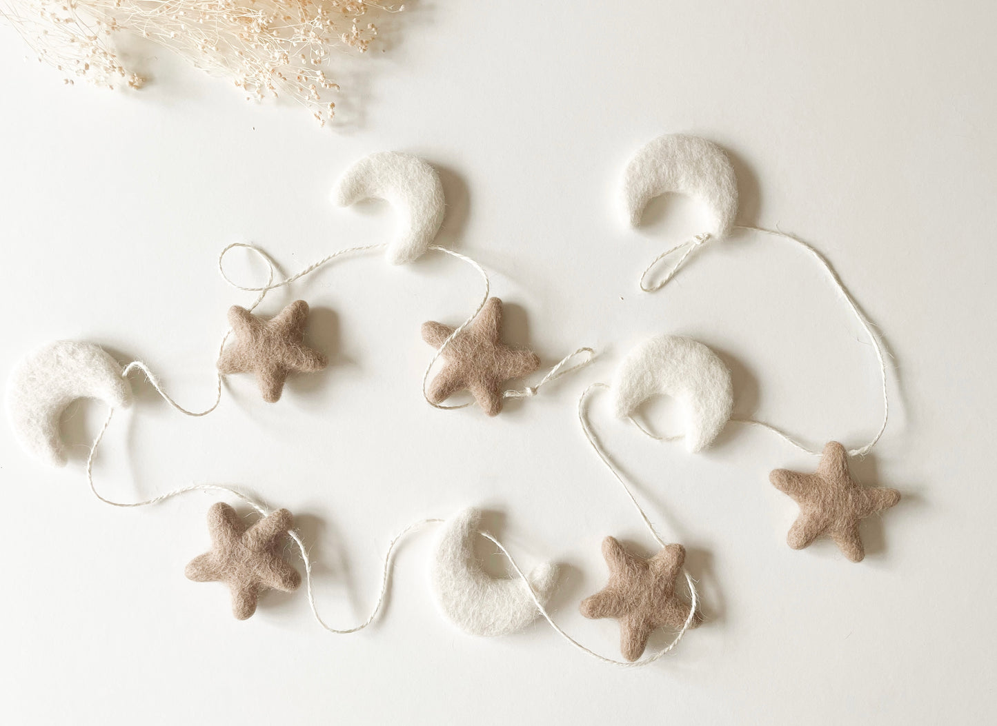 You are my moon and all the stars Garland