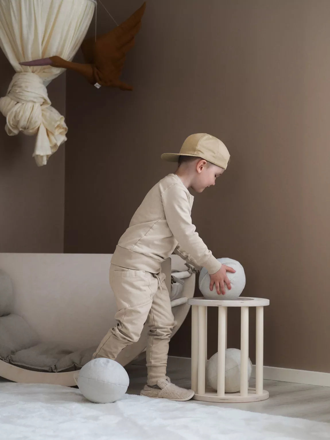 LUOTO stool - beige