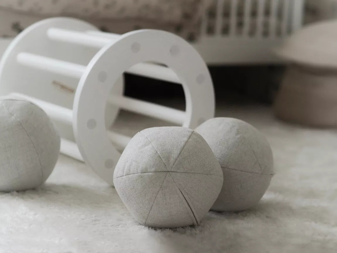 Hilla Ball - linen
