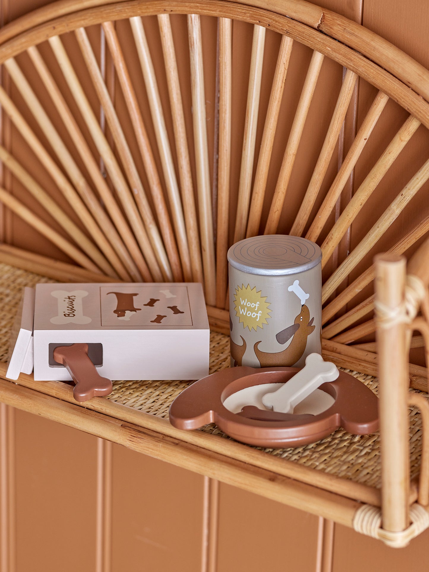 Charlie Play Set, Dog Food