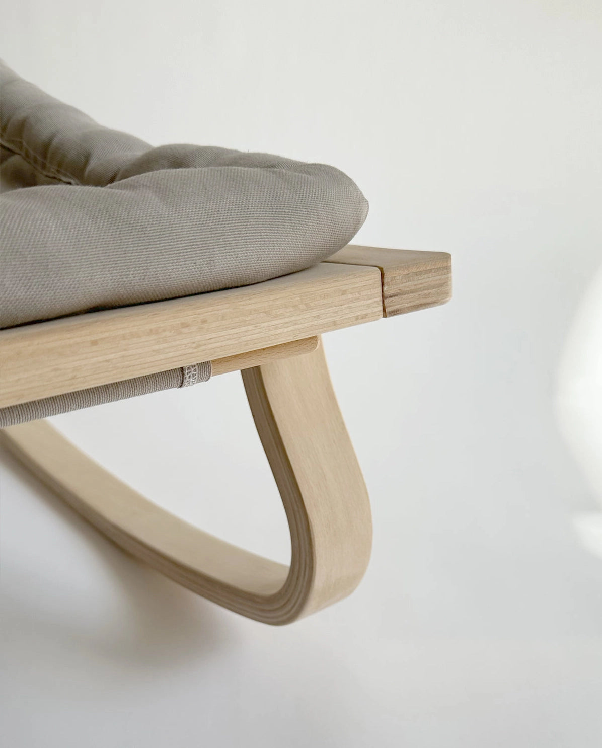 Baby Rocker with Play Arch - Moon Grey
