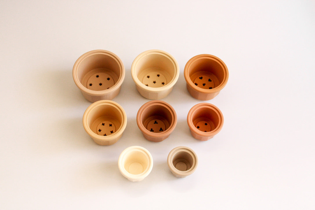 8 Cup Stacker, Nude