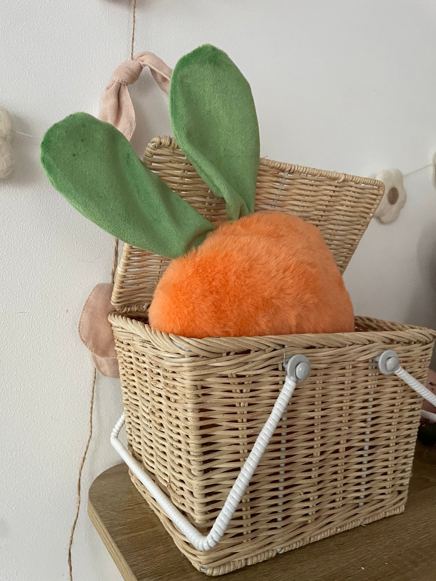 Cushion Carrot / cuddly toy