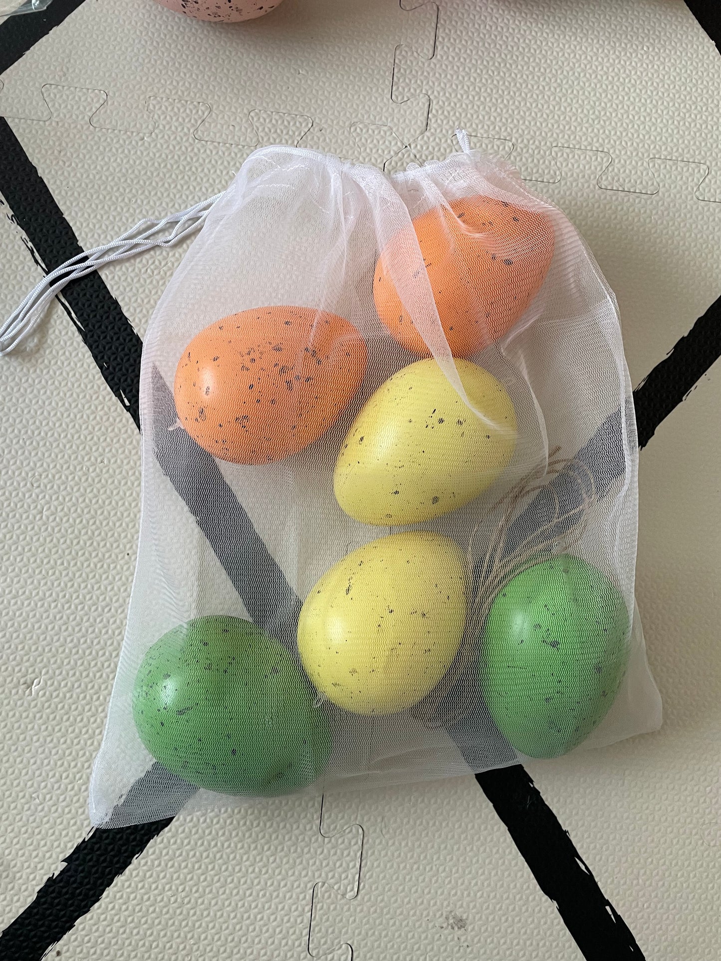Jumbo Eggs – set of 6 in a carry bag - Green