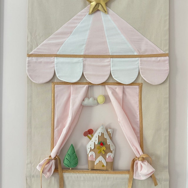 Puppet doorway theatre - White Rosa