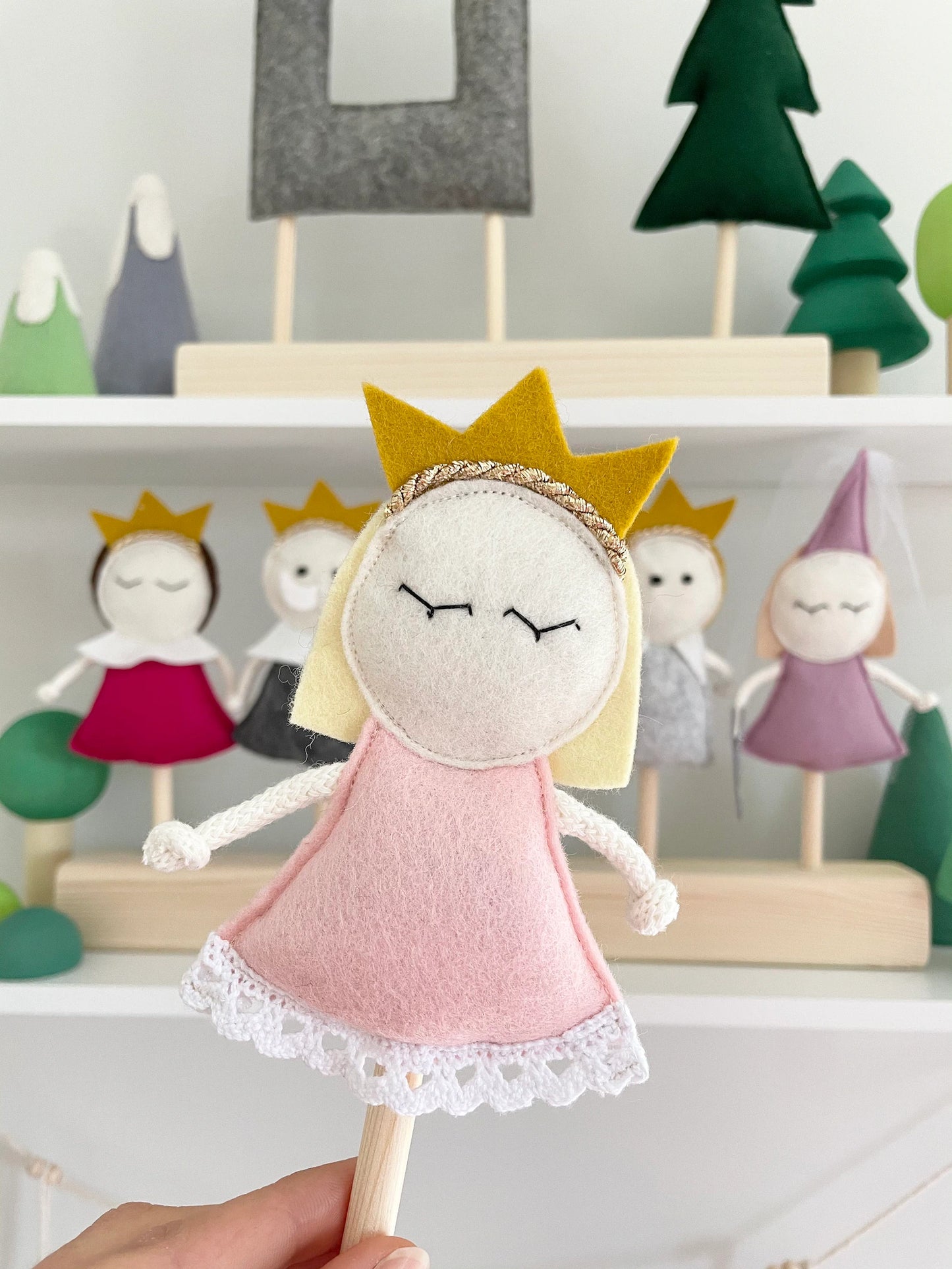 Fairy Tale 8-Puppets and 4-decorations Set for MIMIKI puppet theatre