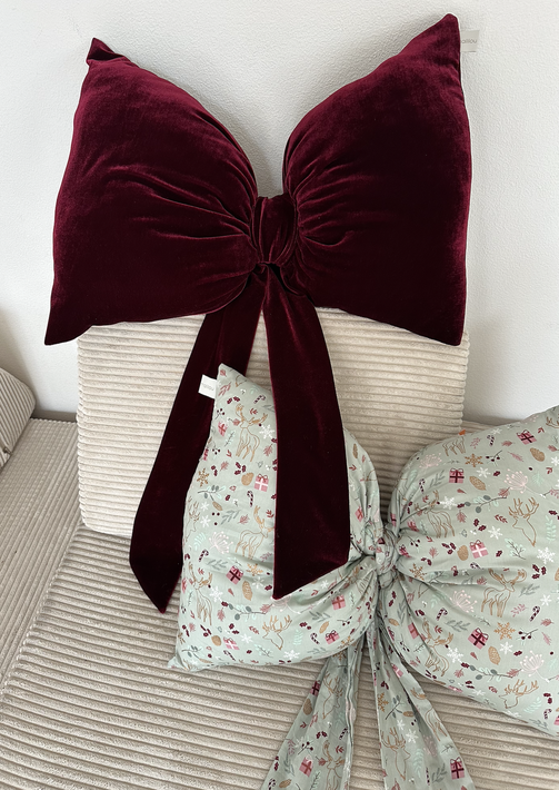 Bow cushion