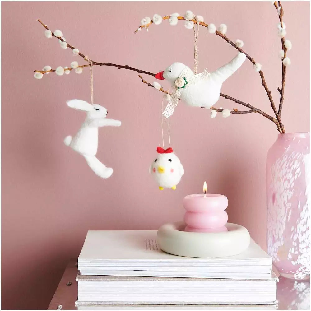 Easter chick pendant made of felt