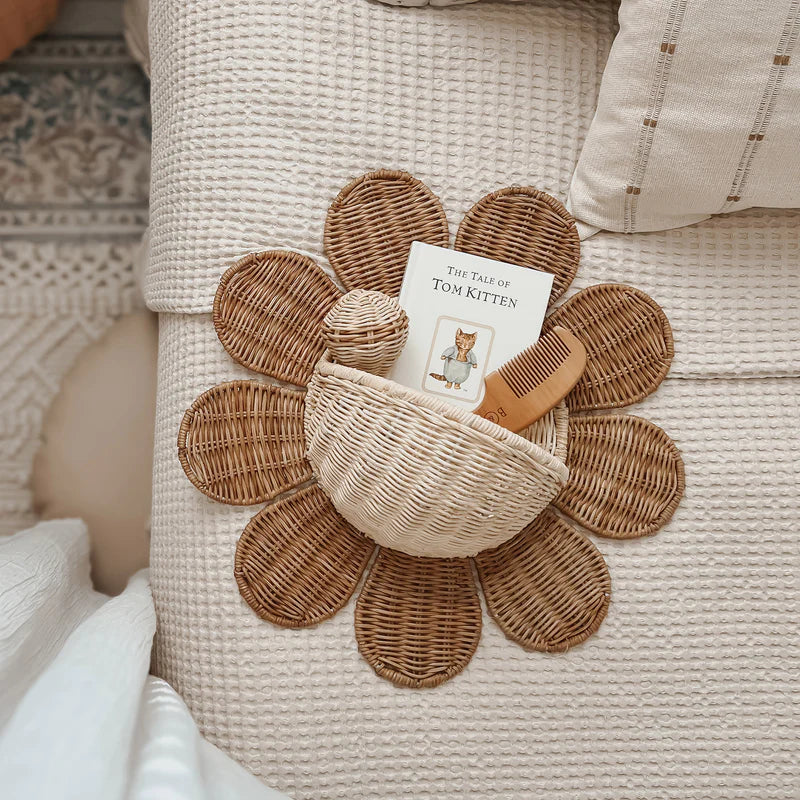 Rattan Daisy Wall Basket - Natural/straw