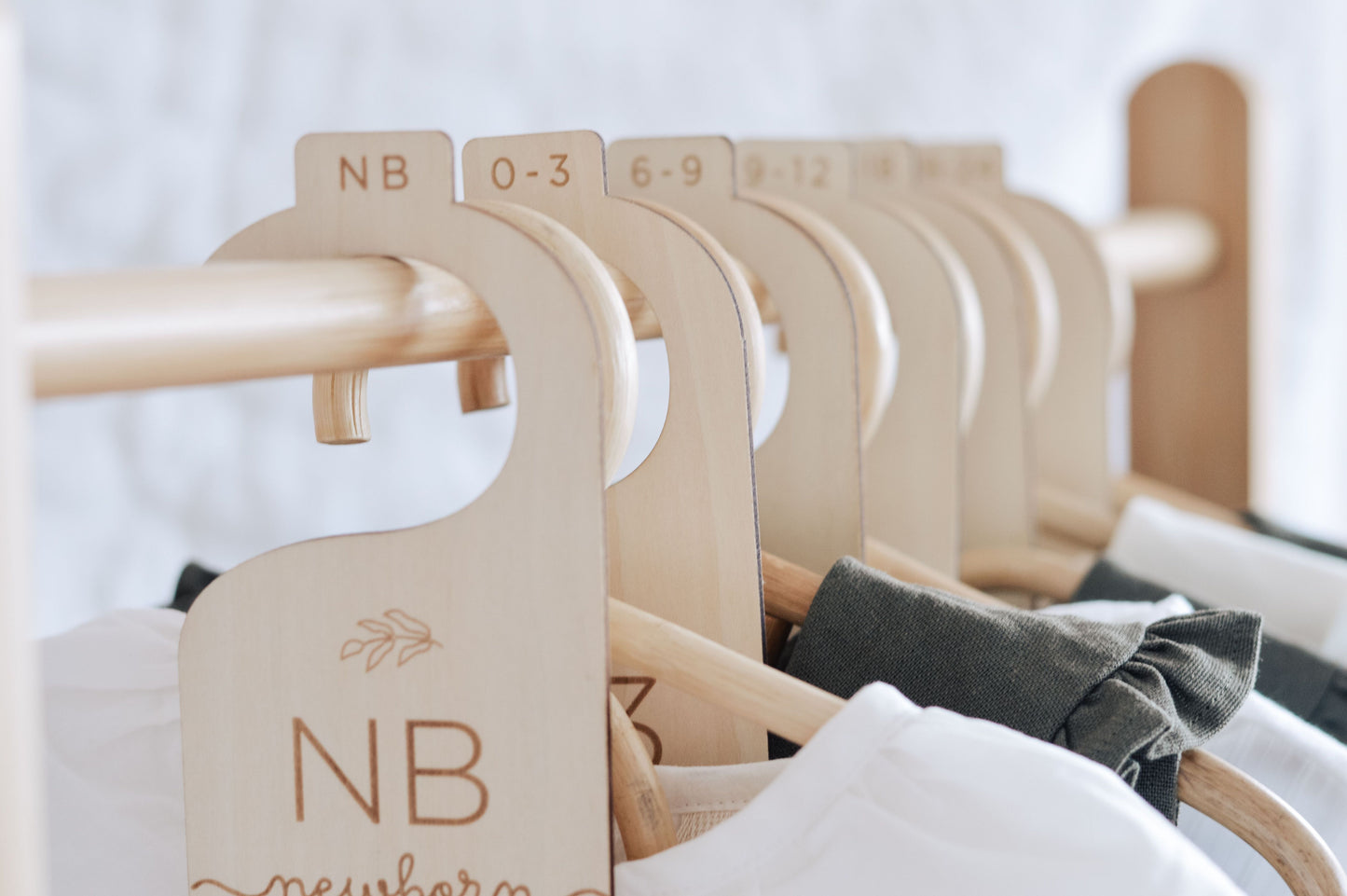 Wooden Baby Hanging Closet Dividers for Nursery Wardrobe