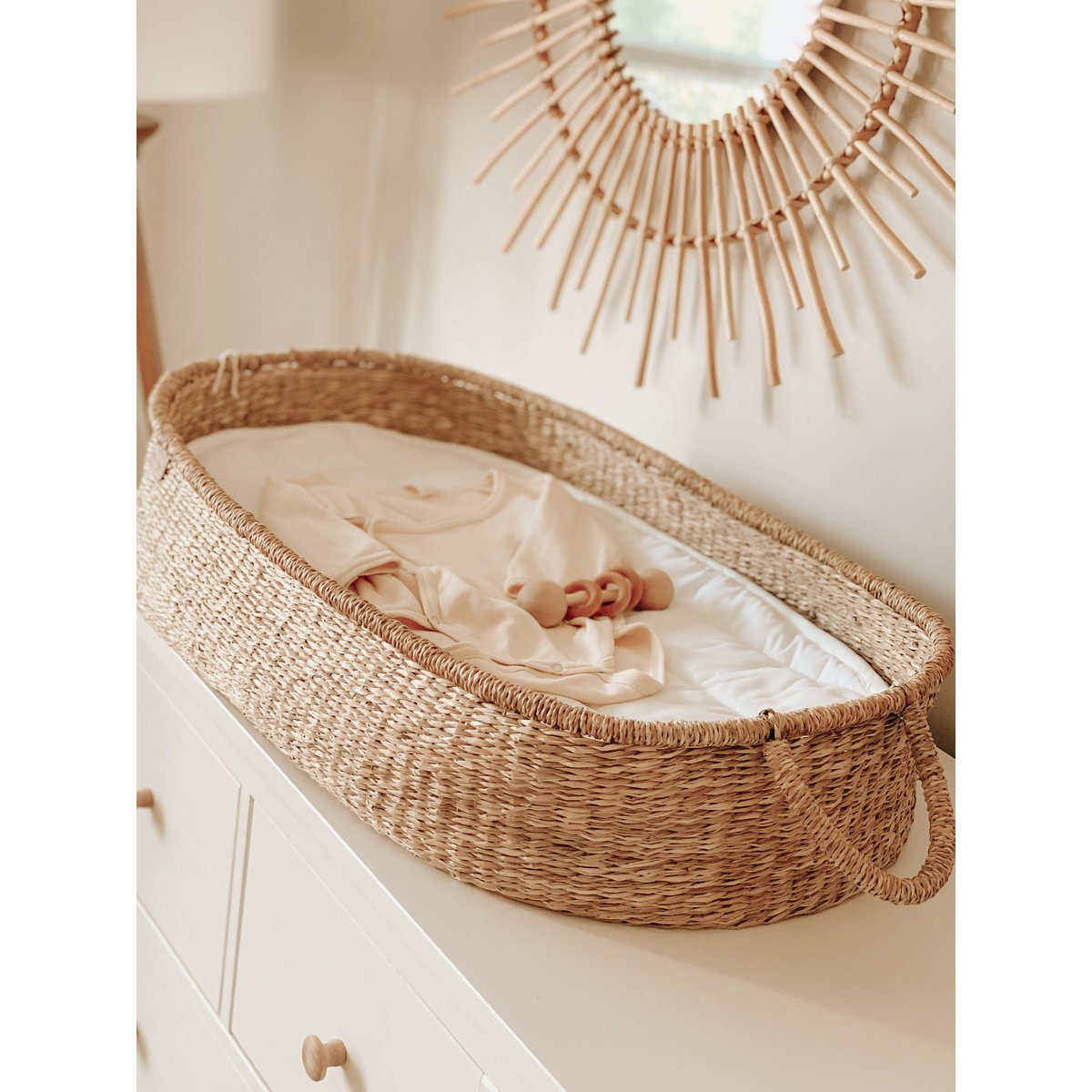 Seagrass Changing basket including mattress