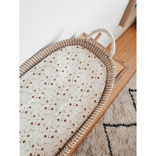 Changing cover Maeve