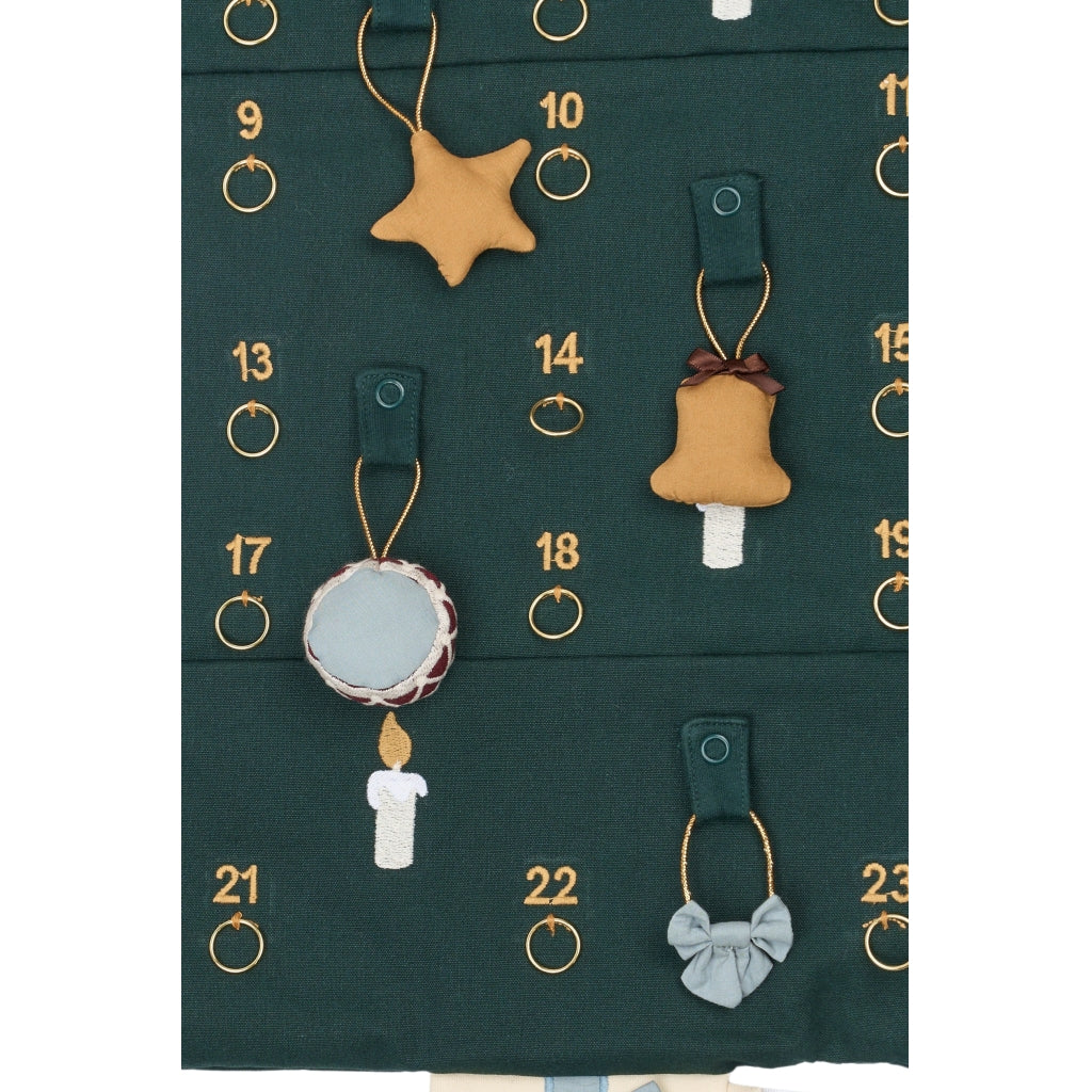 Christmas Tree Wall Calender