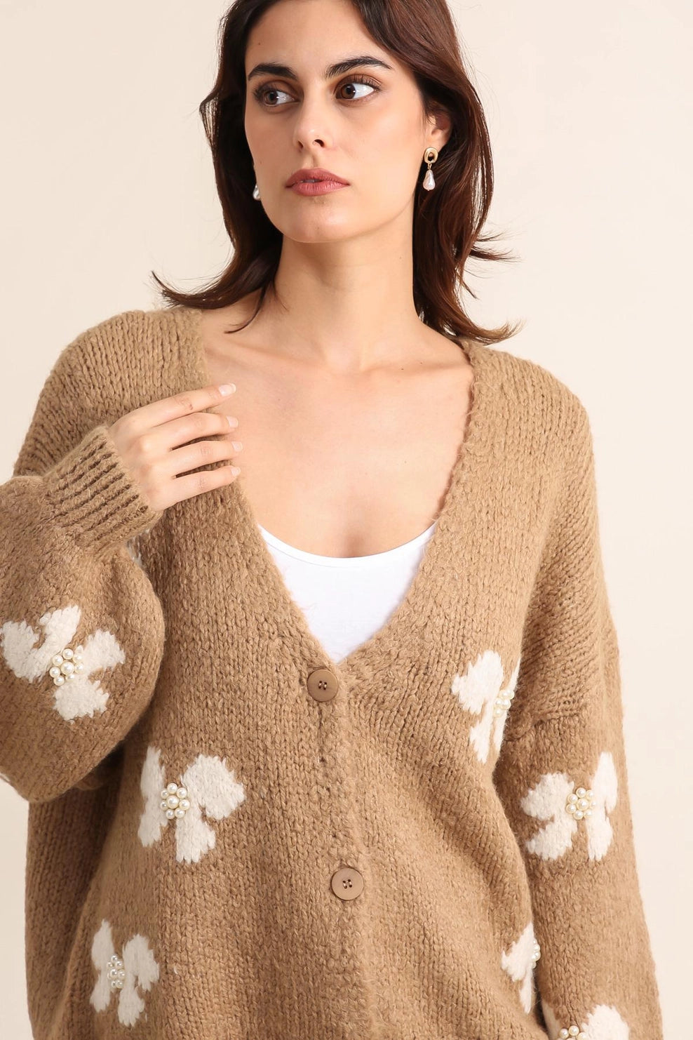 Knitwear Collection WS25 - Bowknot cardigan with pearls - Camel
