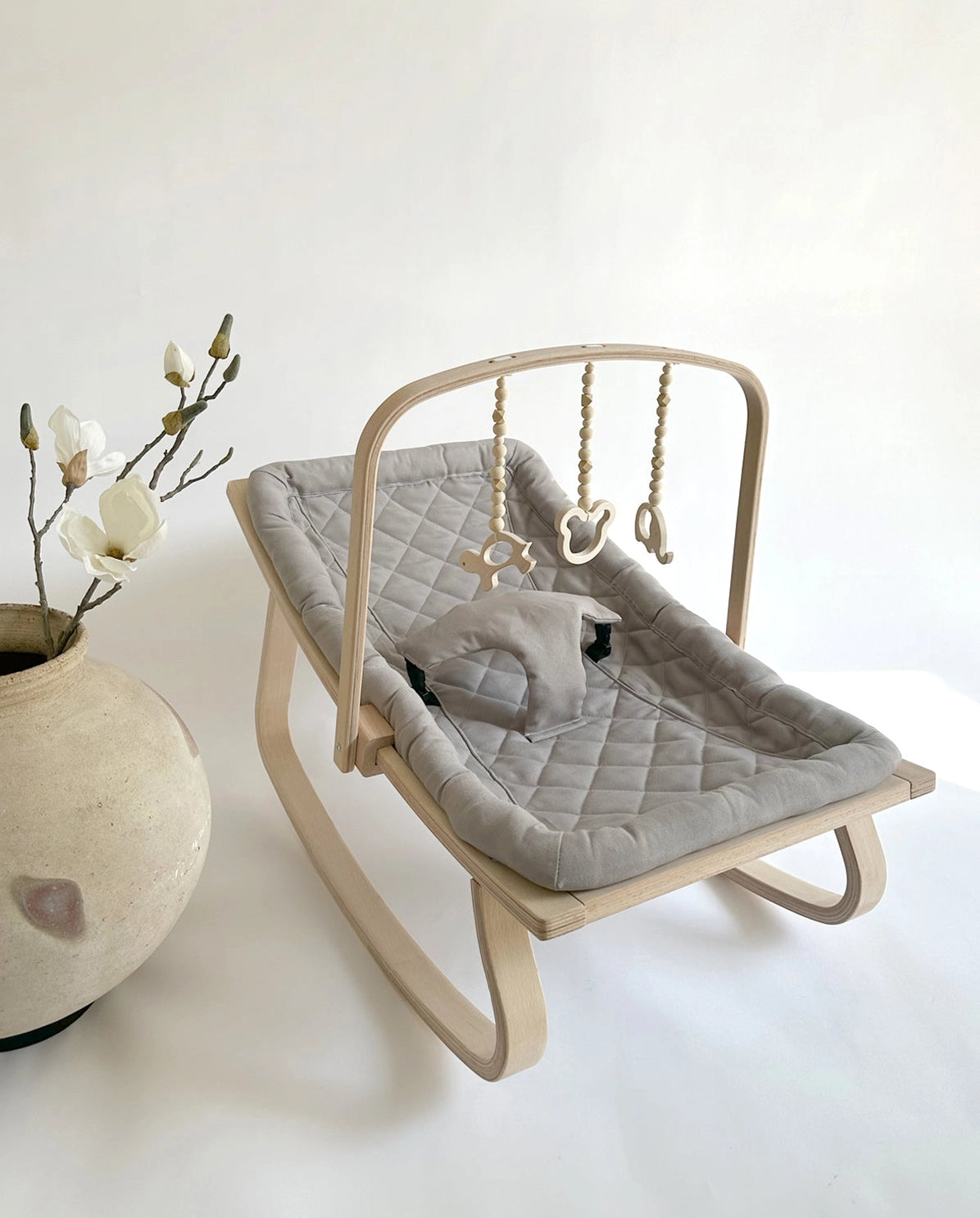 Baby Rocker with Play Arch - Moon Grey