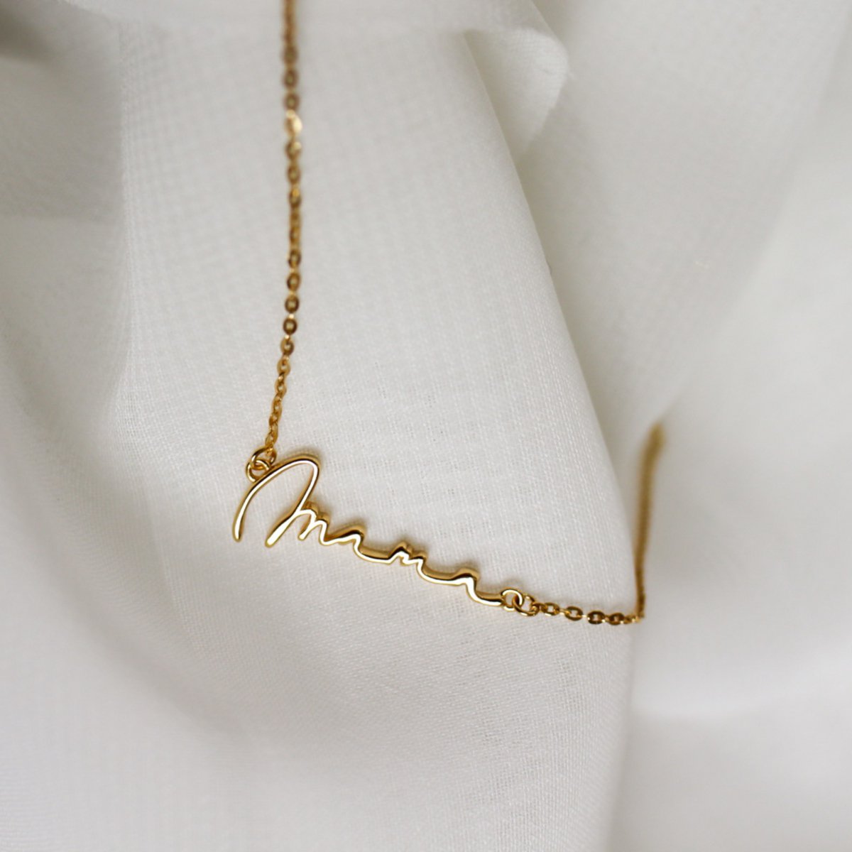 "Classy Me" MAMA Necklace Mother - 18k gold plated