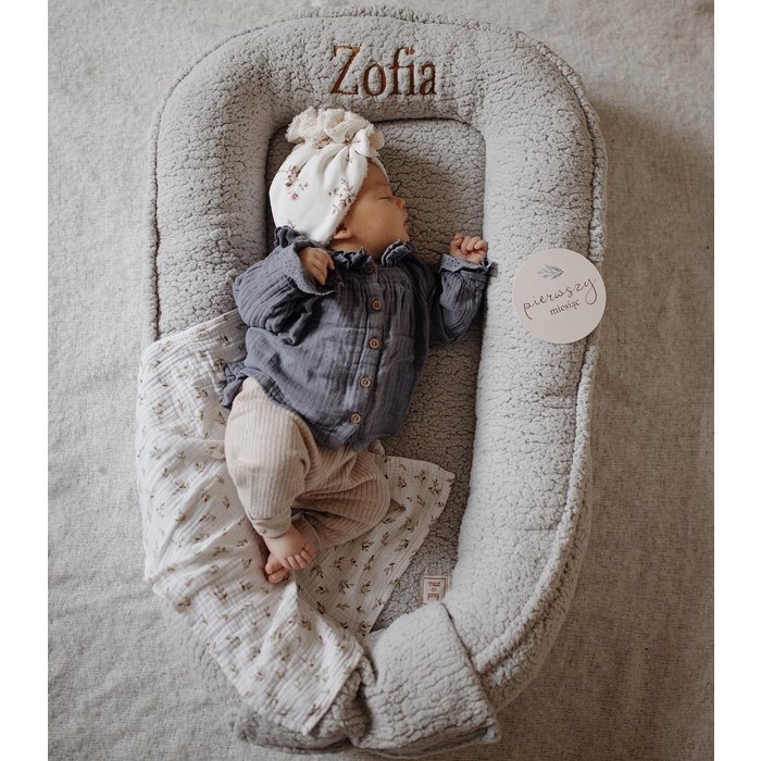 Babynest Teddy – grey / personalized