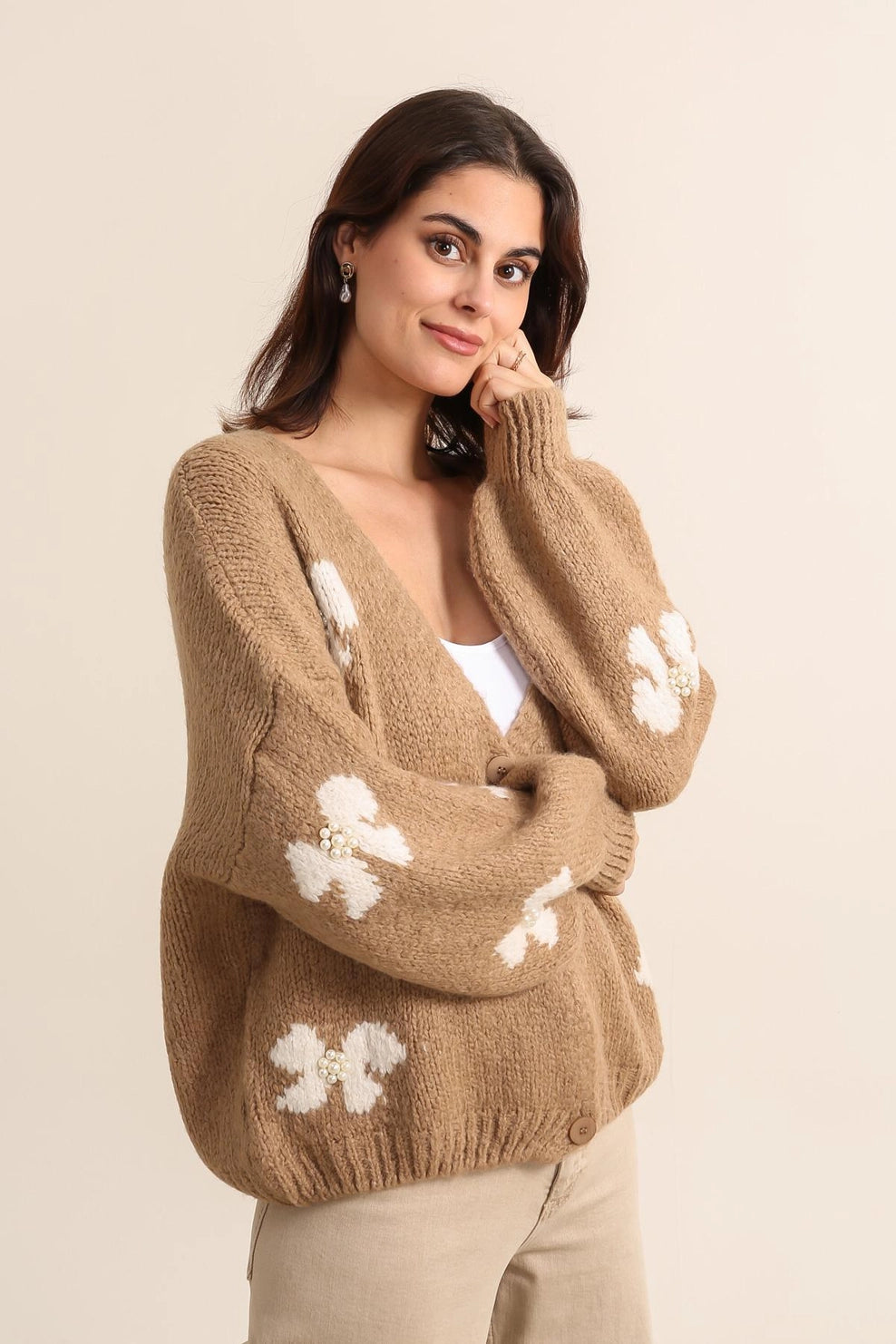 Knitwear Collection WS25 - Bowknot cardigan with pearls - Camel