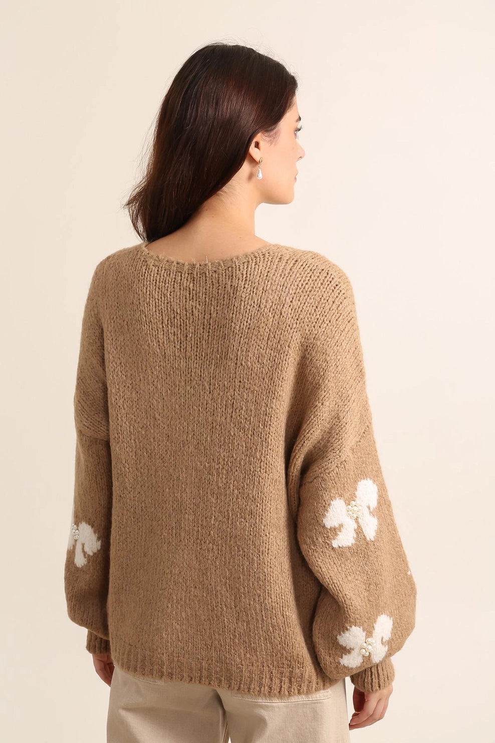 Knitwear Collection WS25 - Bowknot cardigan with pearls - Camel