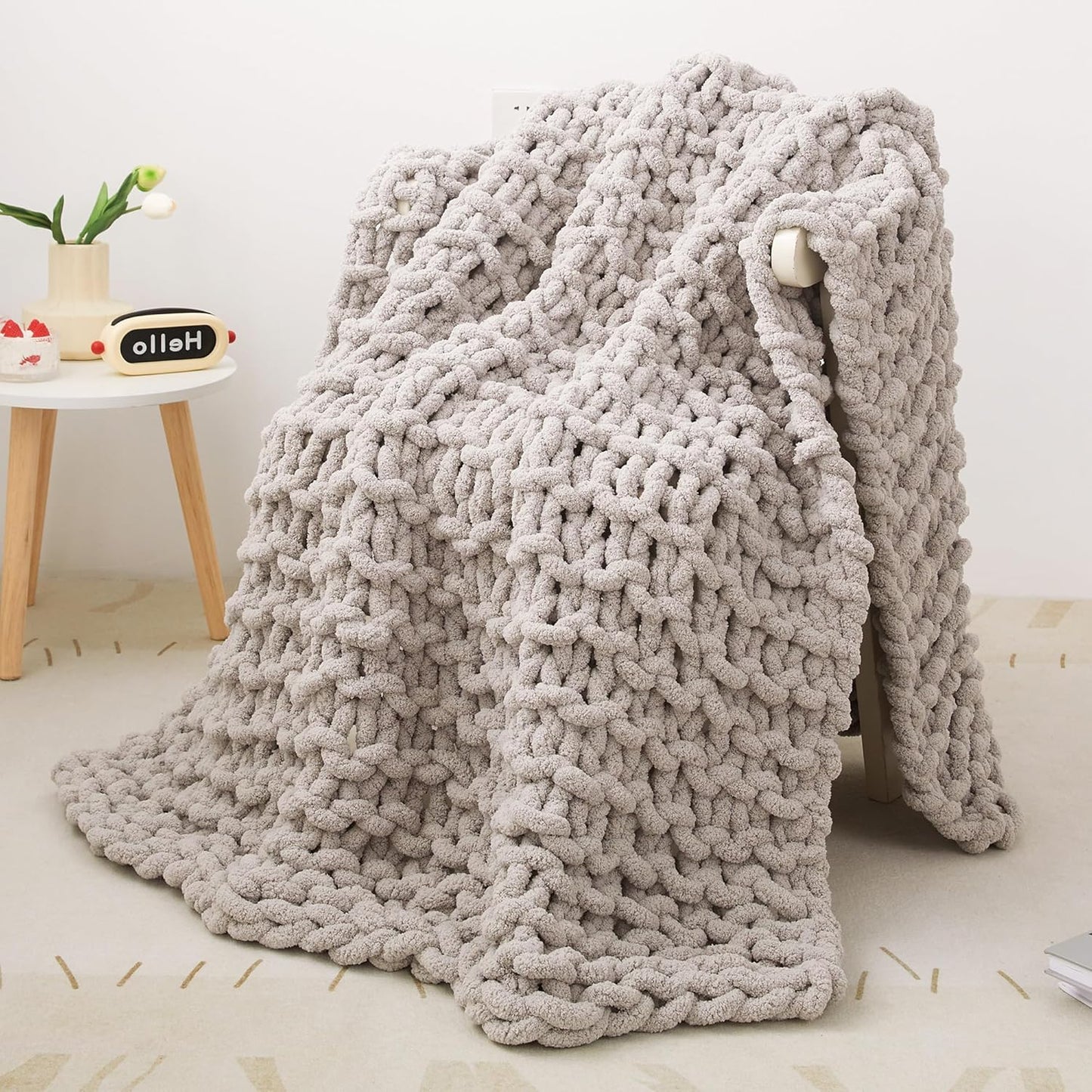 Children's Chenile Chunky knit blanket