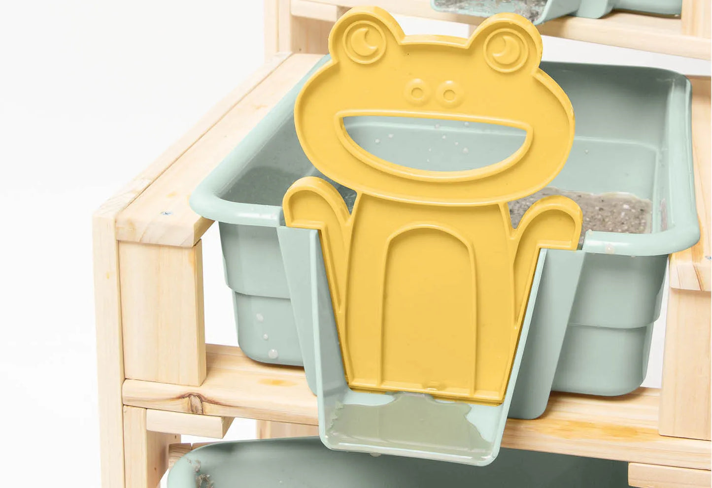 'Frolino' water table set, 3 pieces