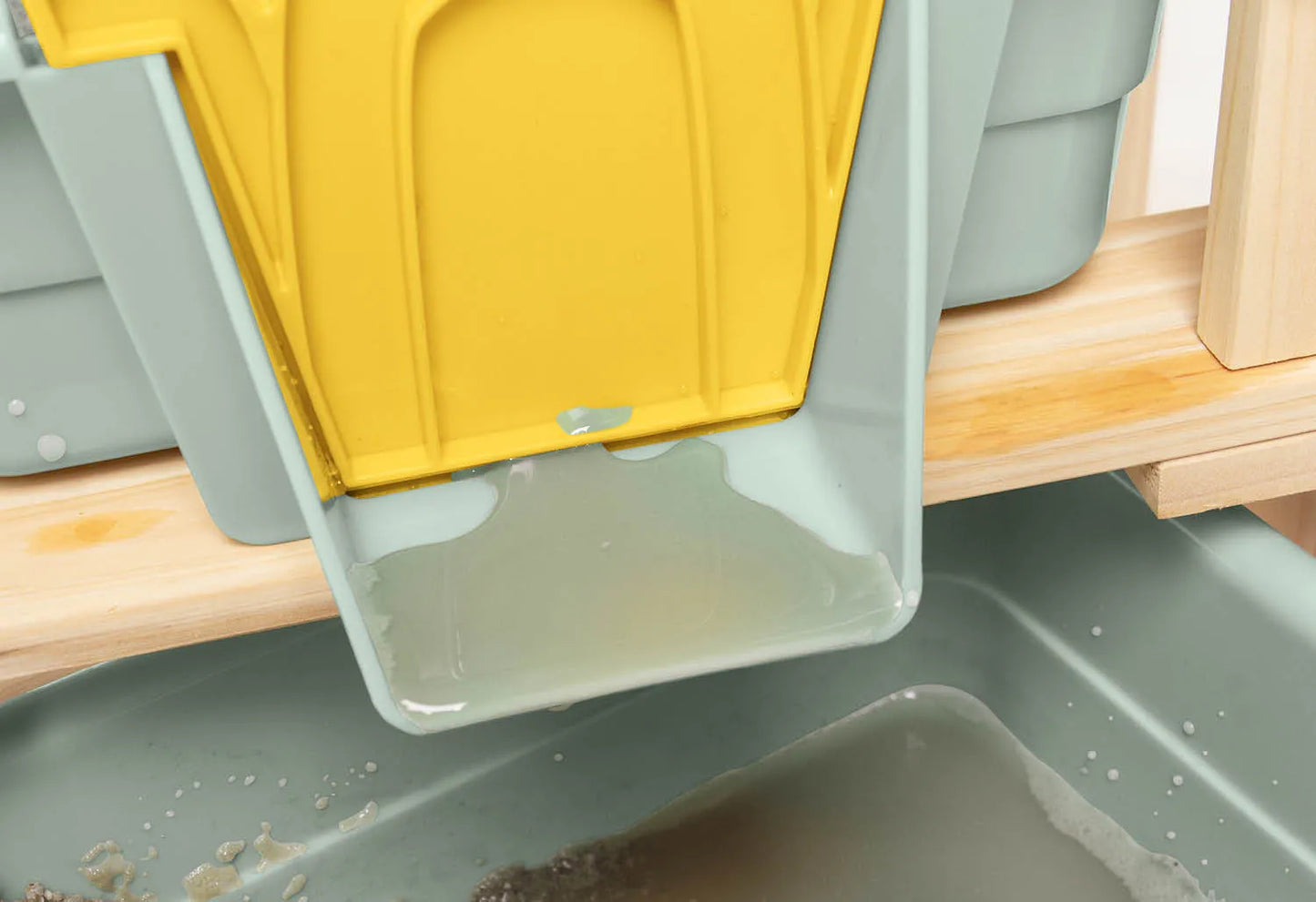 'Frolino' water table set, 3 pieces