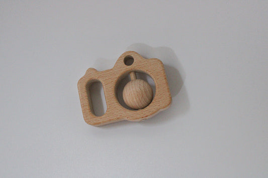Wooden Rattle - Camera