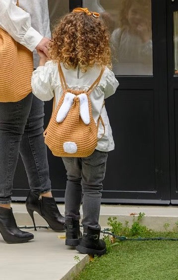 Rabbit honeycomb backpack in Hazelnut