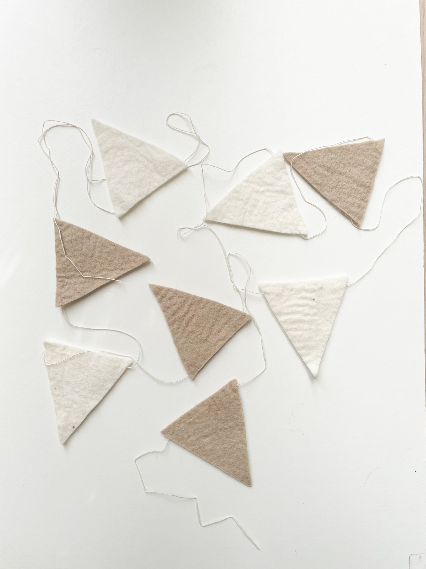 Neutral Flags Garland