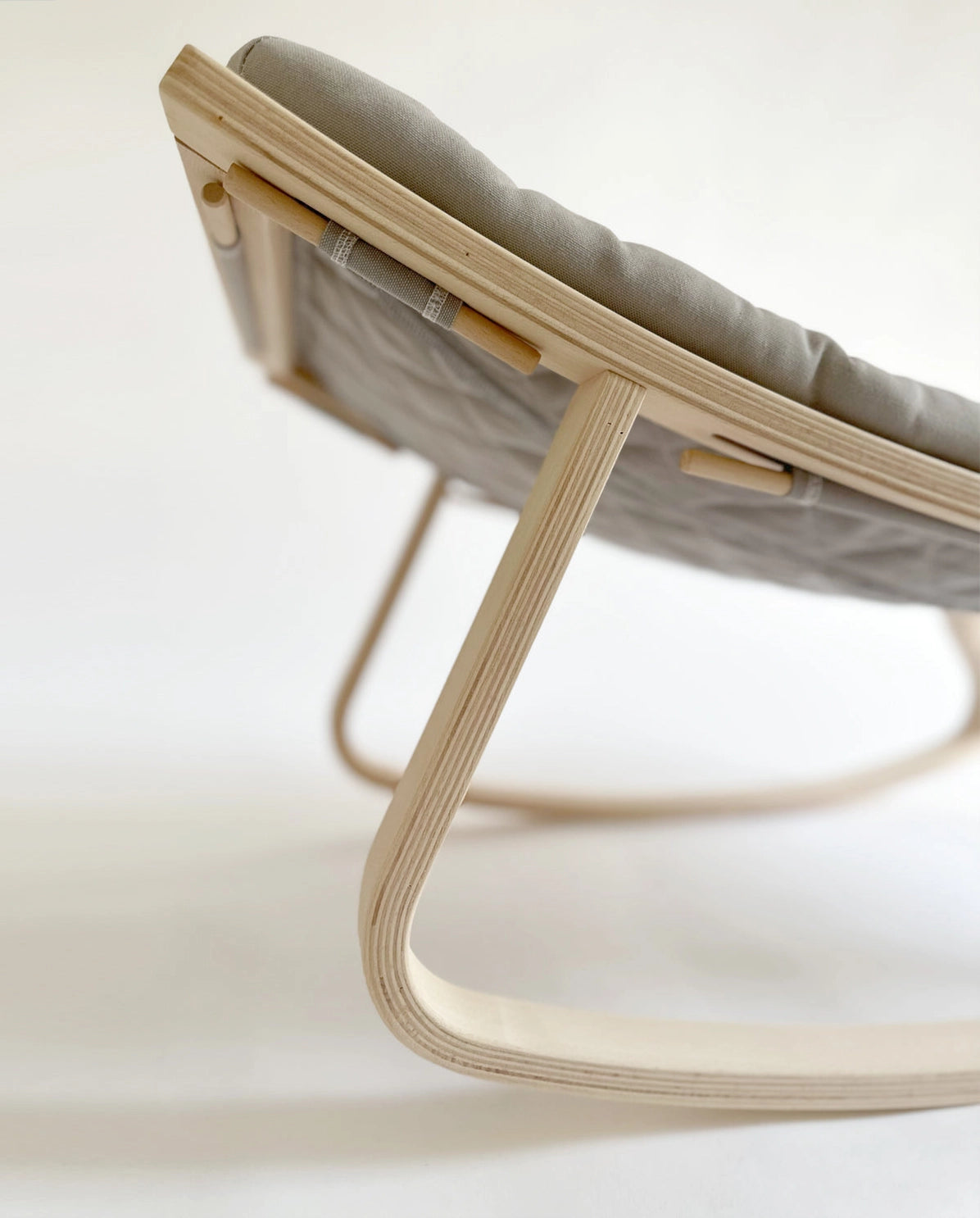 Baby Rocker with Play Arch - Moon Grey