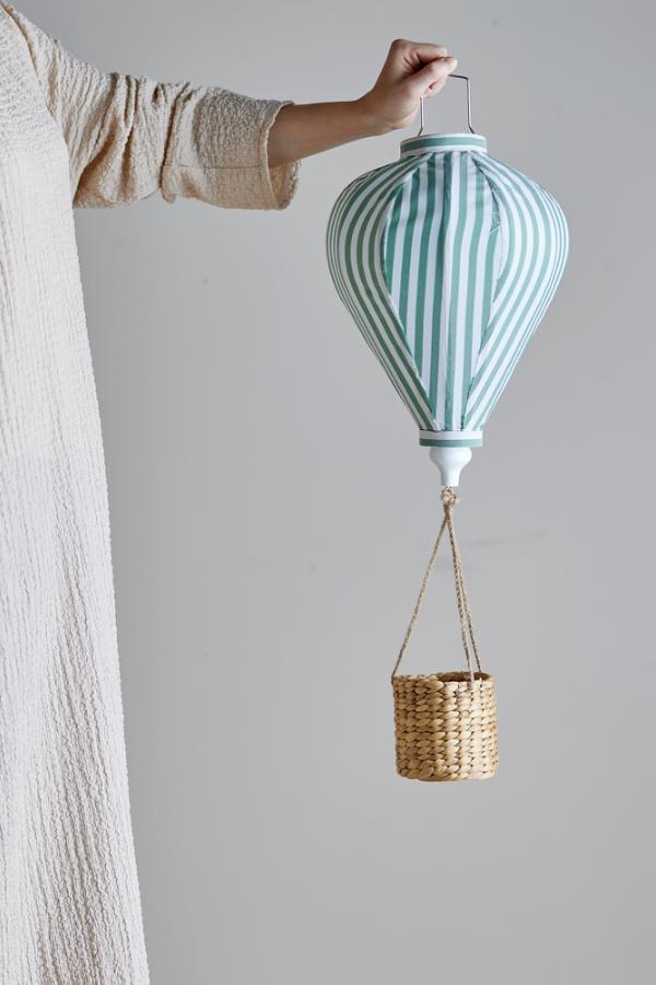 Pomp Mobile - Hot air balloon - Green Striped